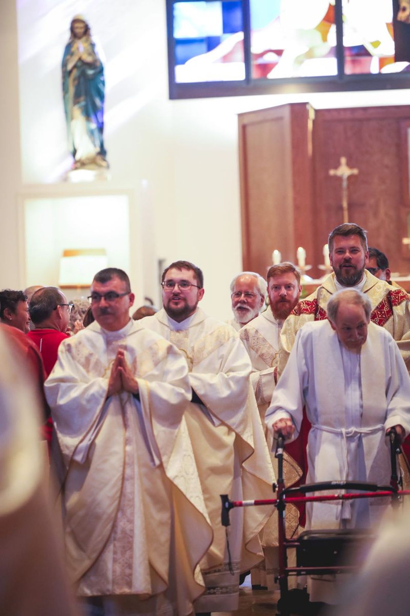 2025-11-23-fr-fernando-first-mass-0168.jpg