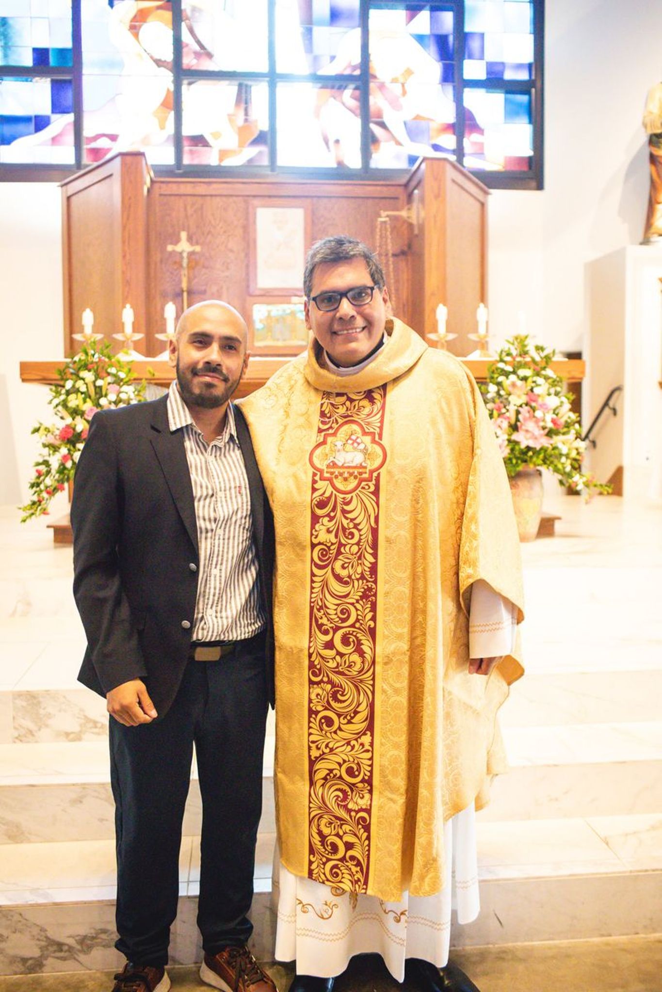 2025-11-23-fr-fernando-first-mass-0224.jpg