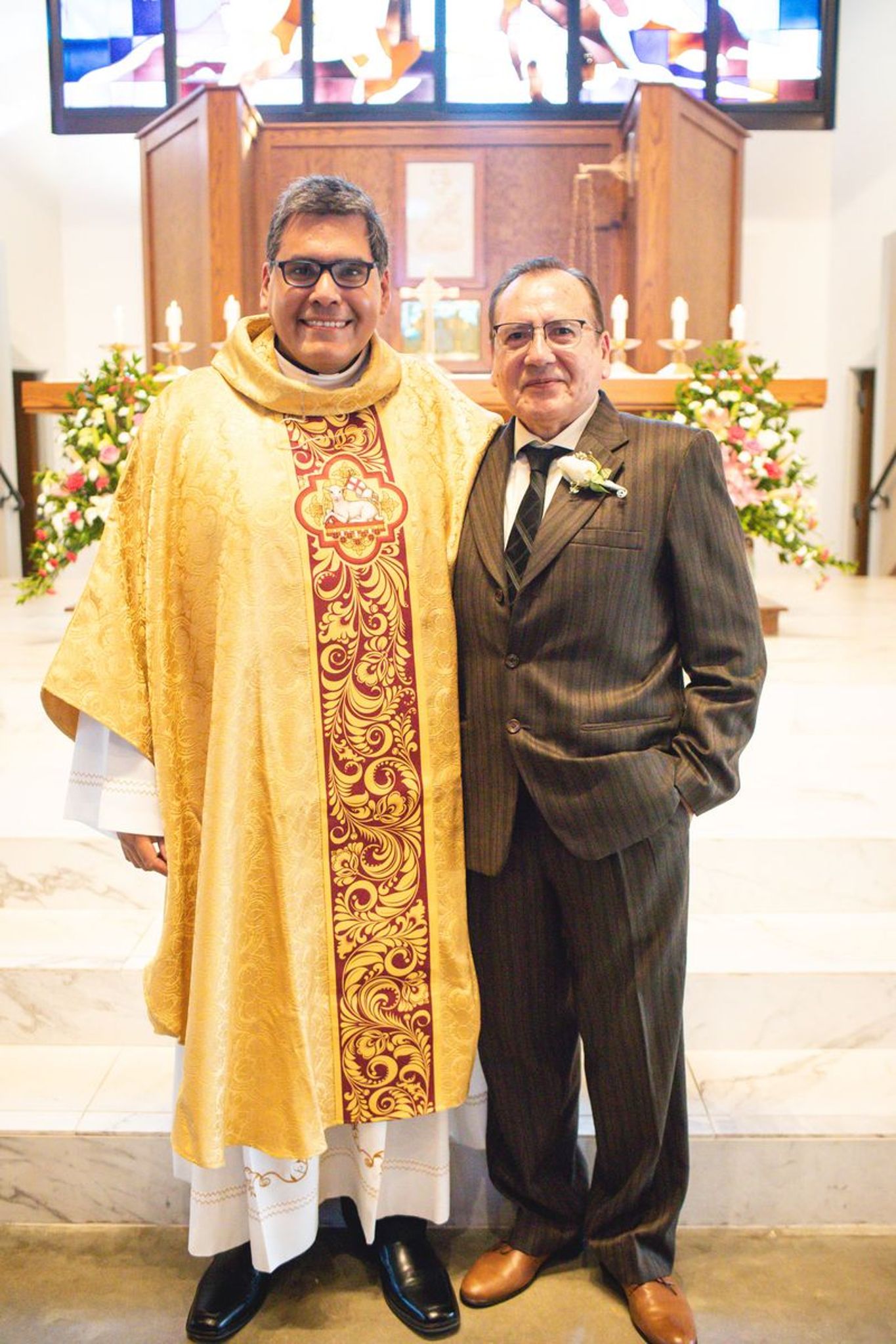 2025-11-23-fr-fernando-first-mass-0226.jpg