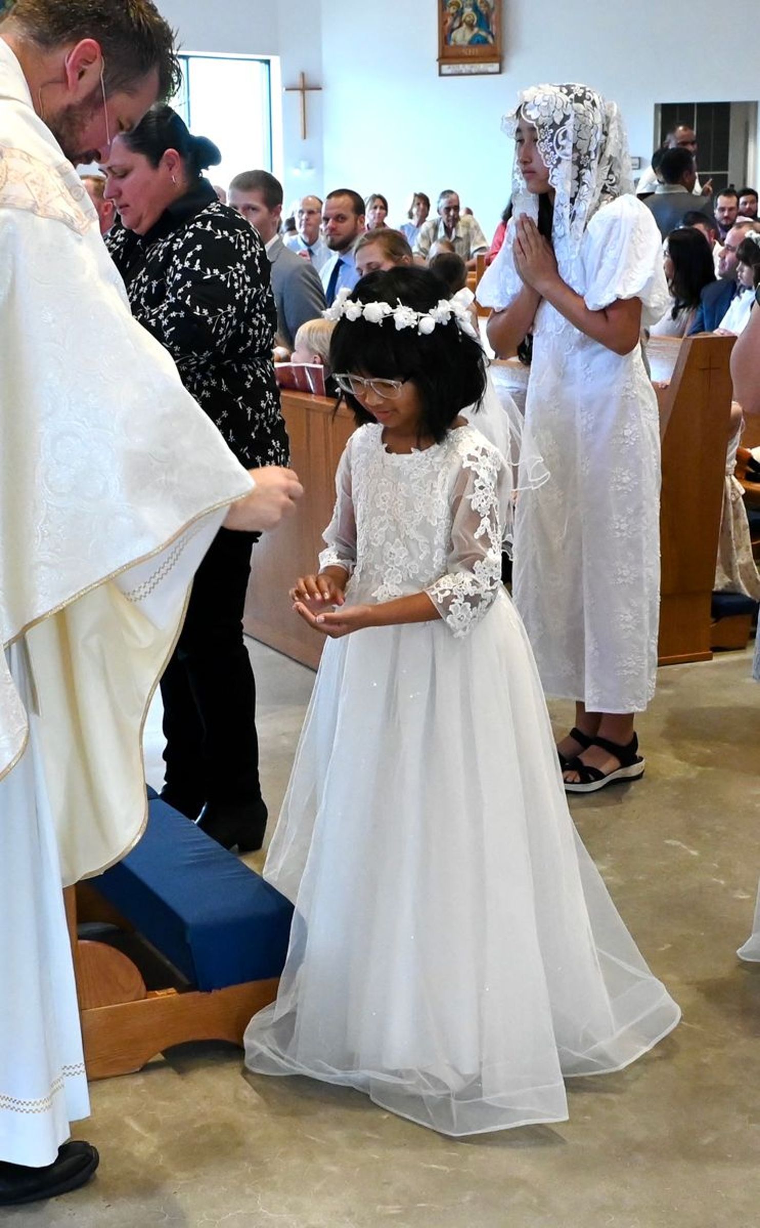 2025-04-05-first-communion-mass-0609.jpg