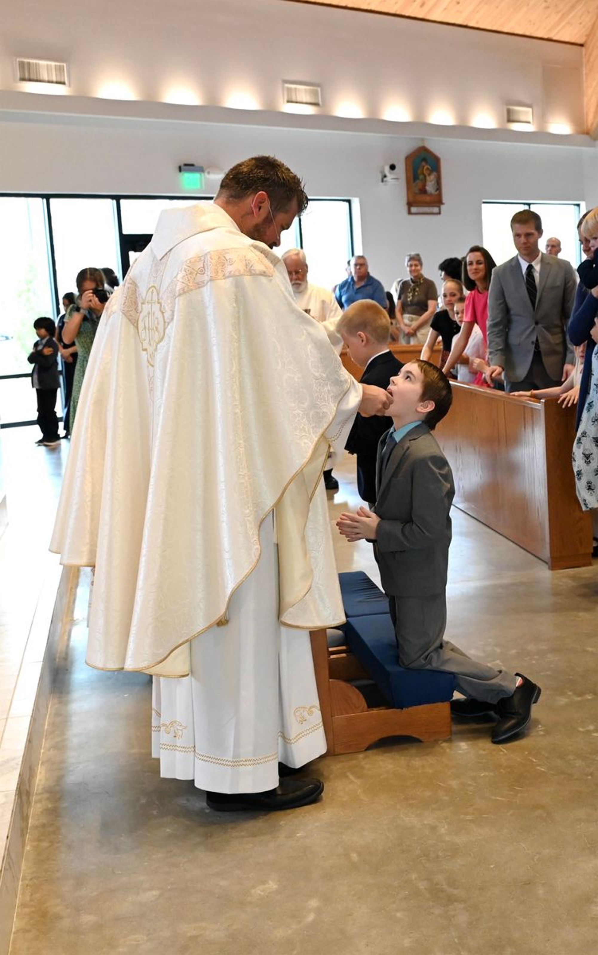 2025-04-05-first-communion-mass-0465.jpg