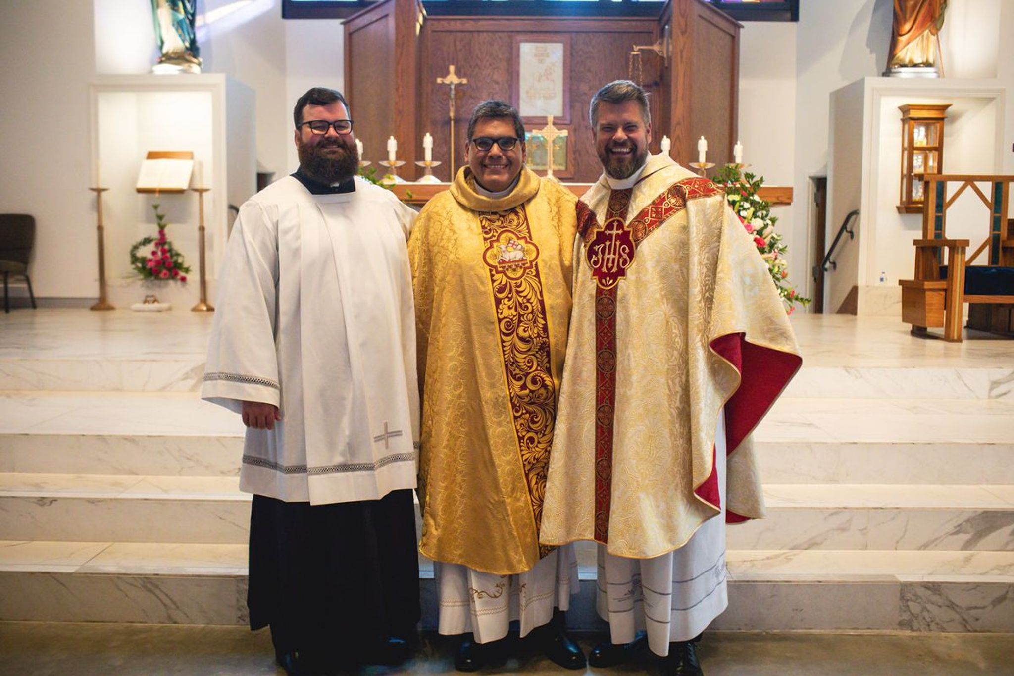 2025-11-23-fr-fernando-first-mass-0213.jpg