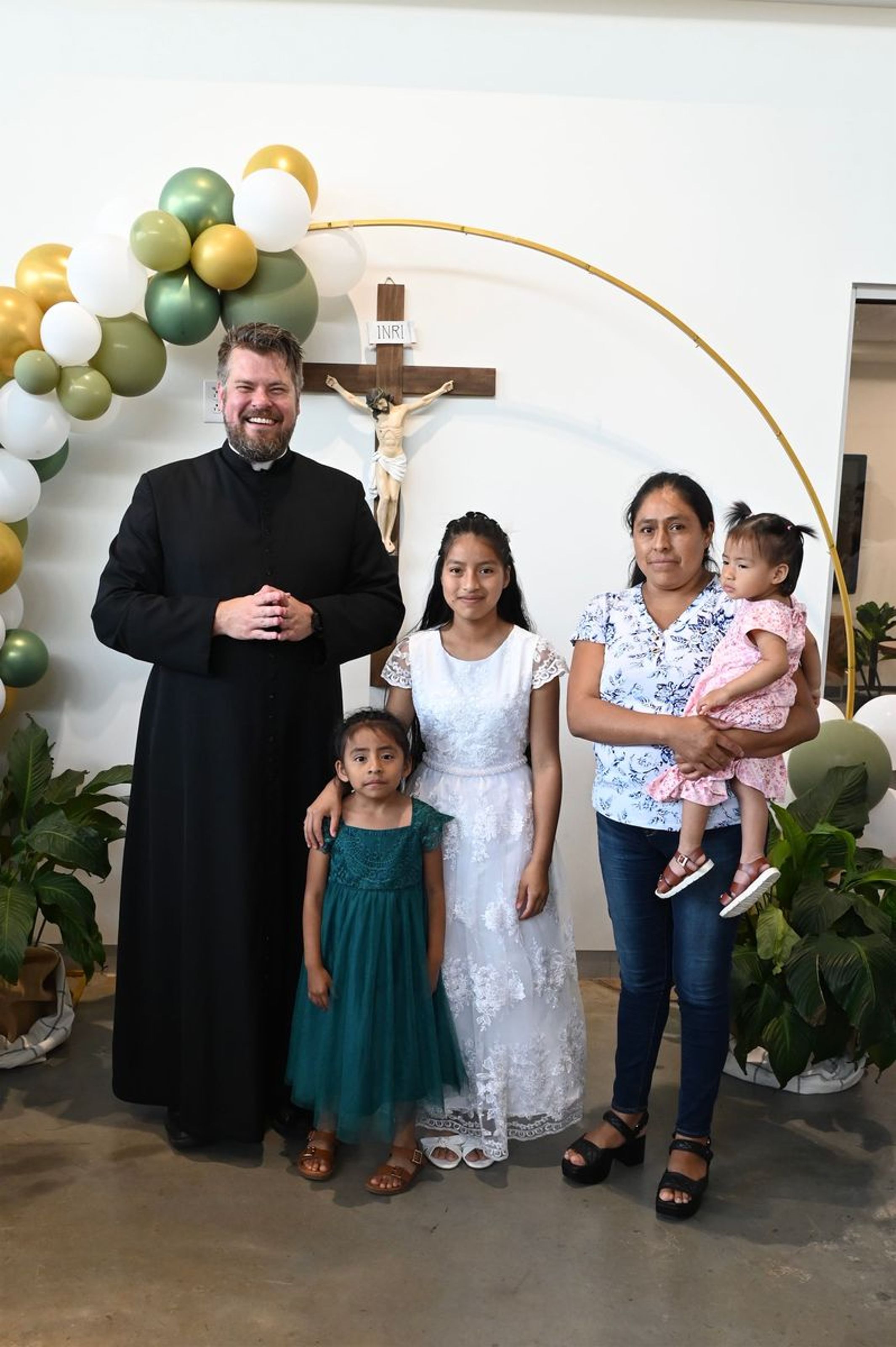 2025-04-05-first-communion-portraits-0055.jpg