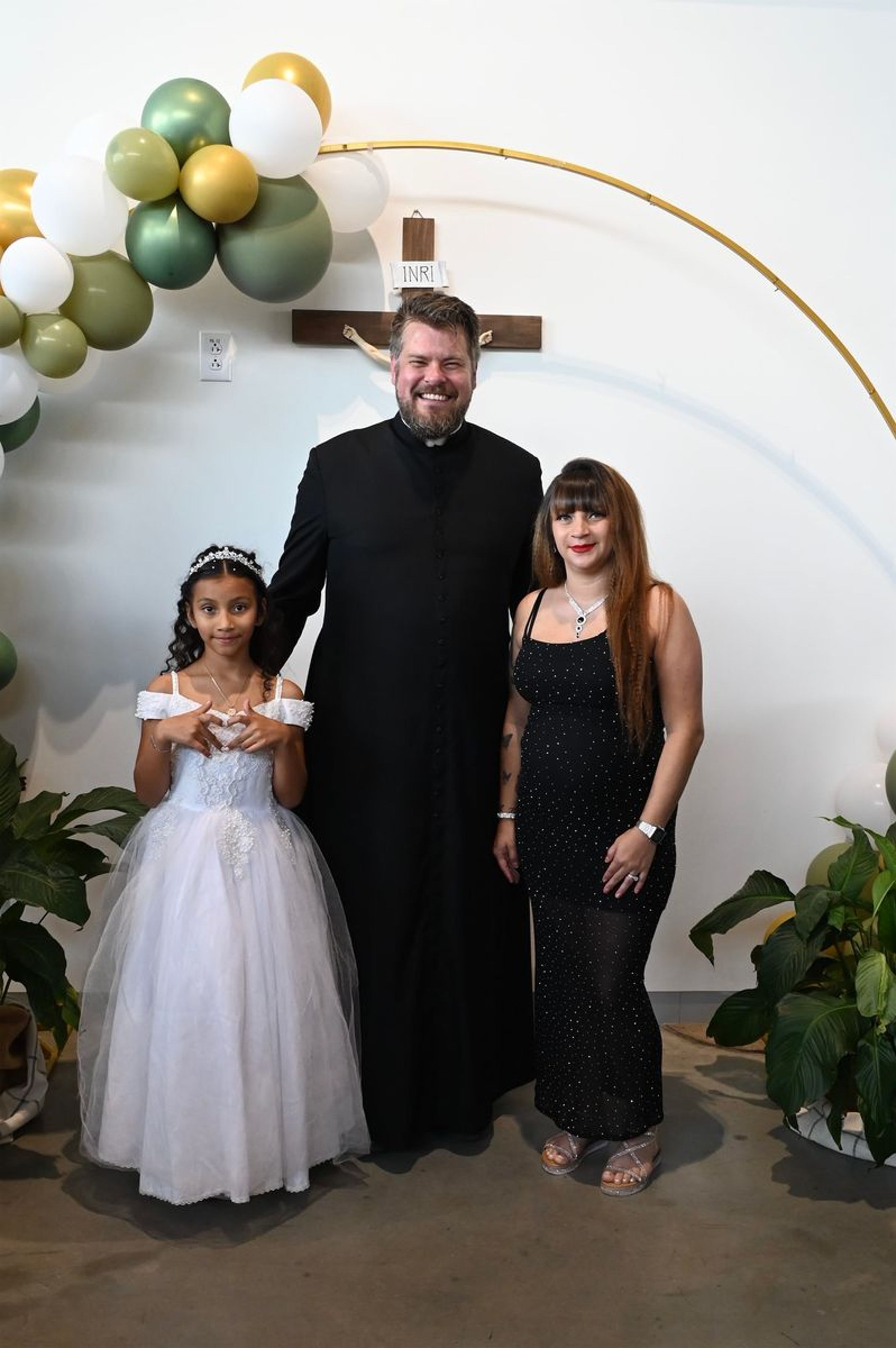 2025-04-05-first-communion-portraits-0079.jpg