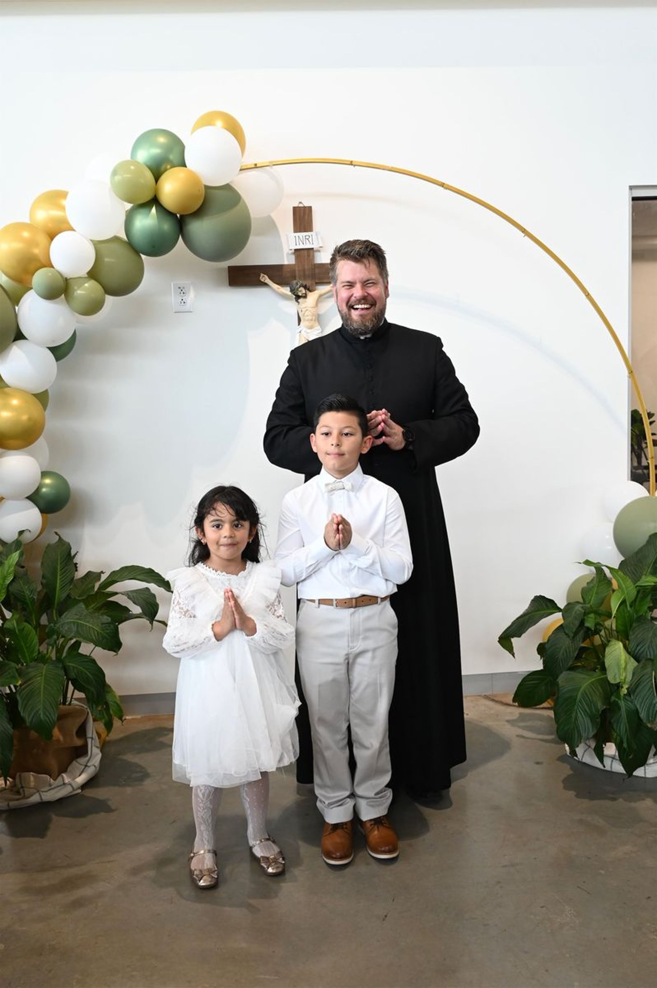 2025-04-05-first-communion-portraits-0126.jpg
