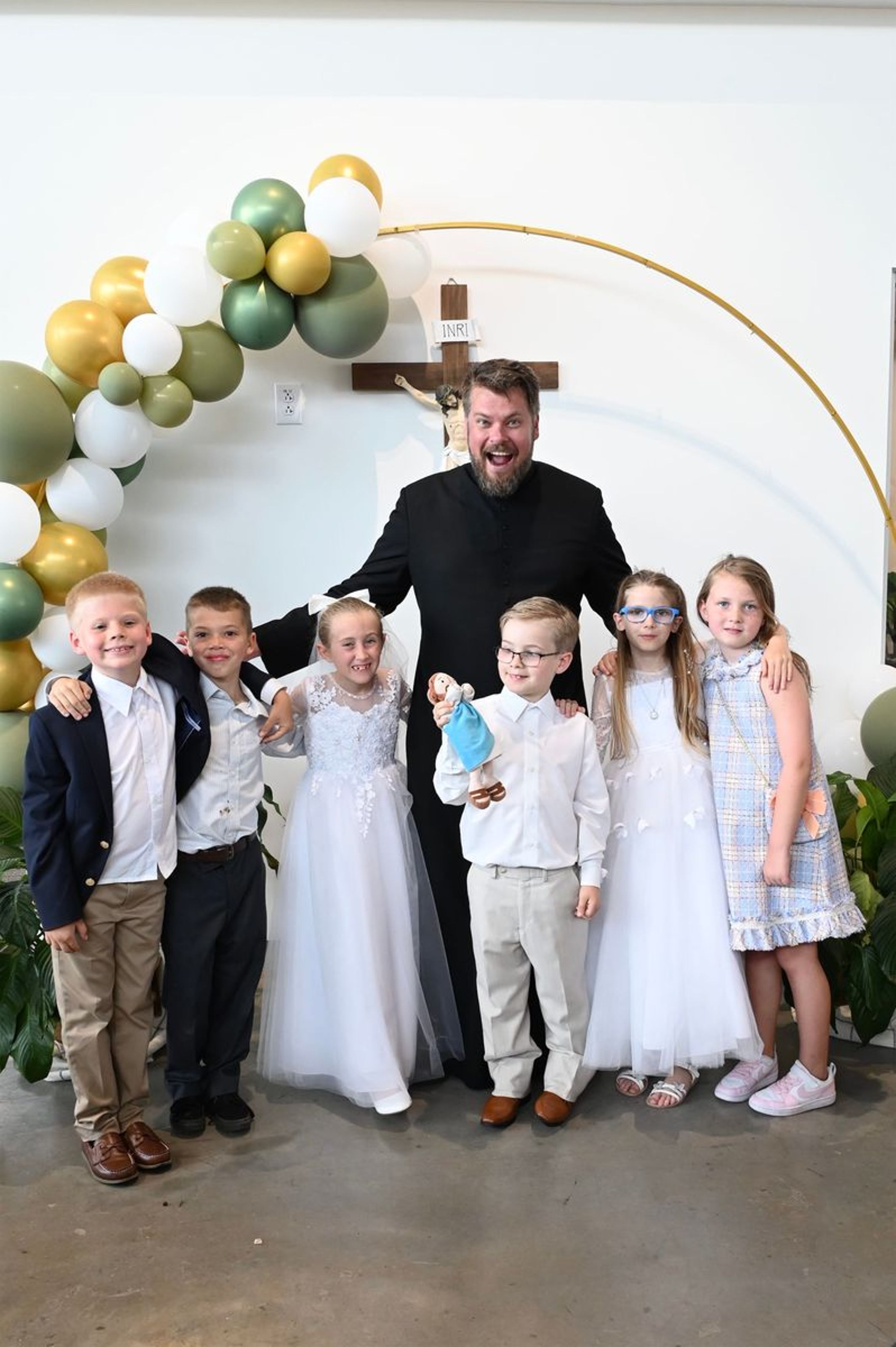 2025-04-05-first-communion-portraits-0197.jpg