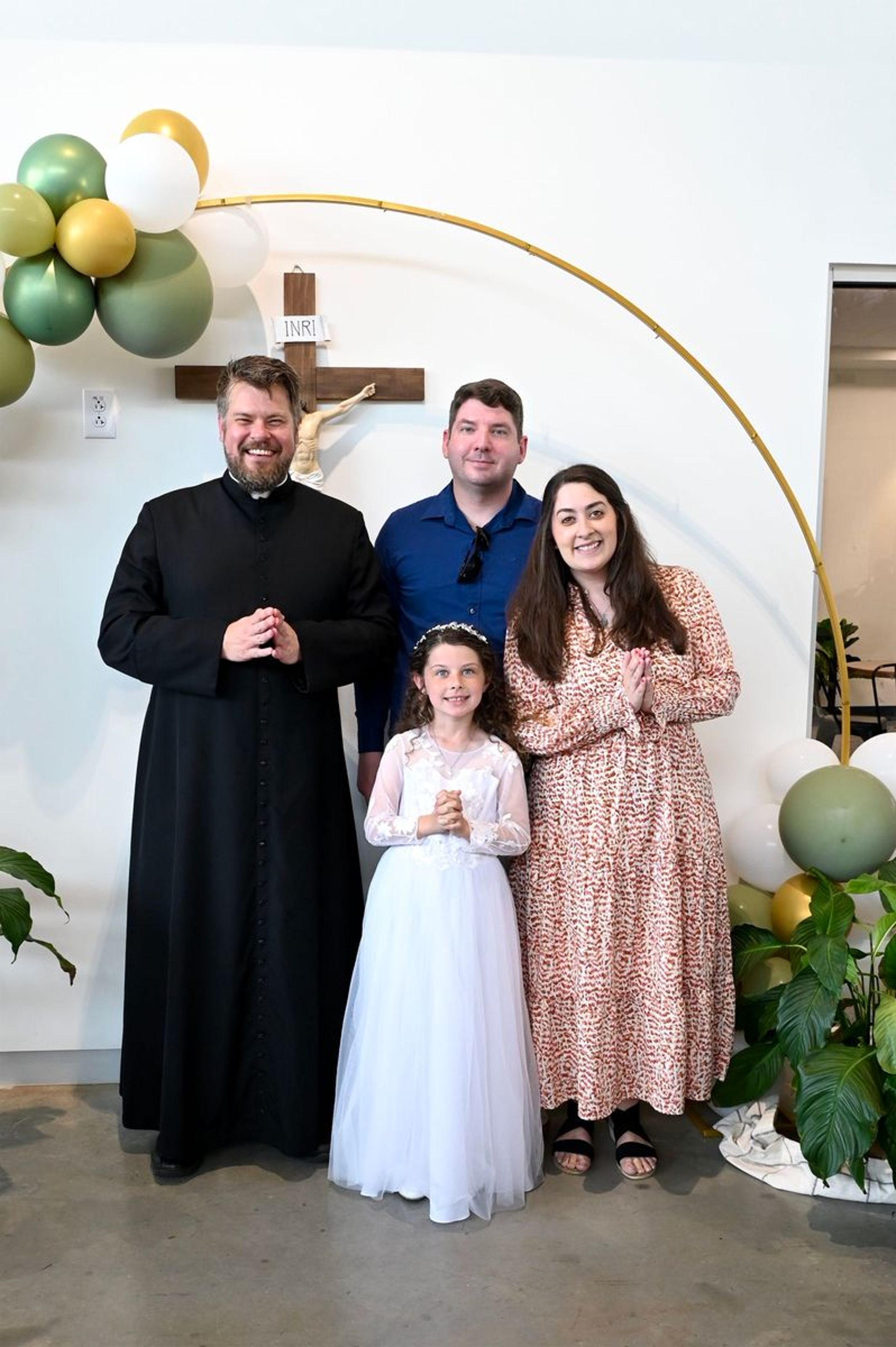 2025-04-05-first-communion-portraits-0217.jpg
