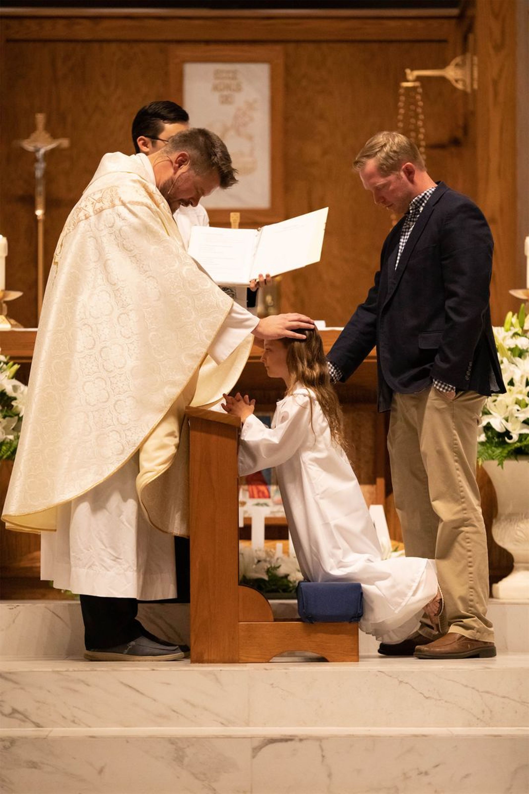 2023-04-08-easter-vigil-066.jpg
