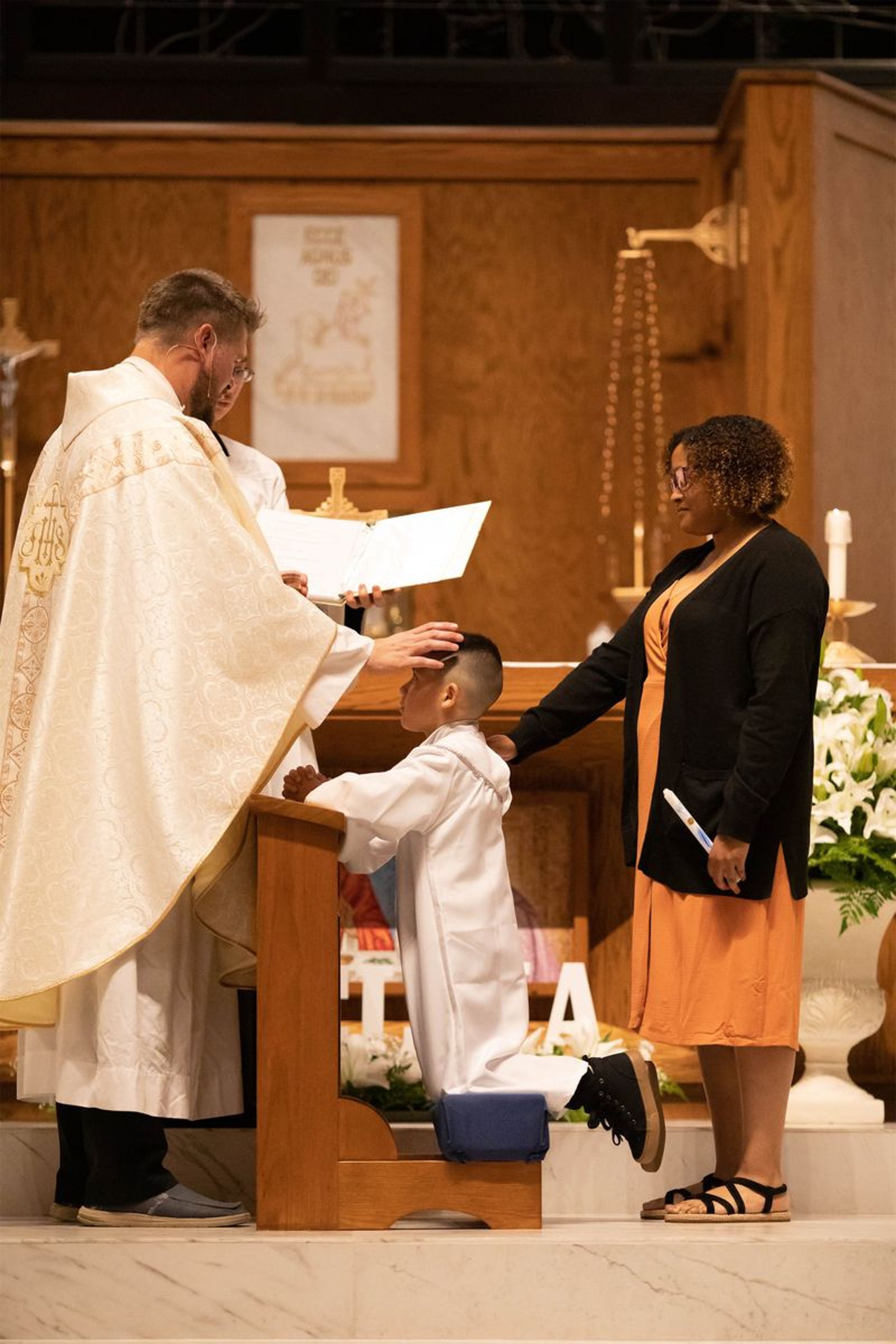 2023-04-08-easter-vigil-069.jpg
