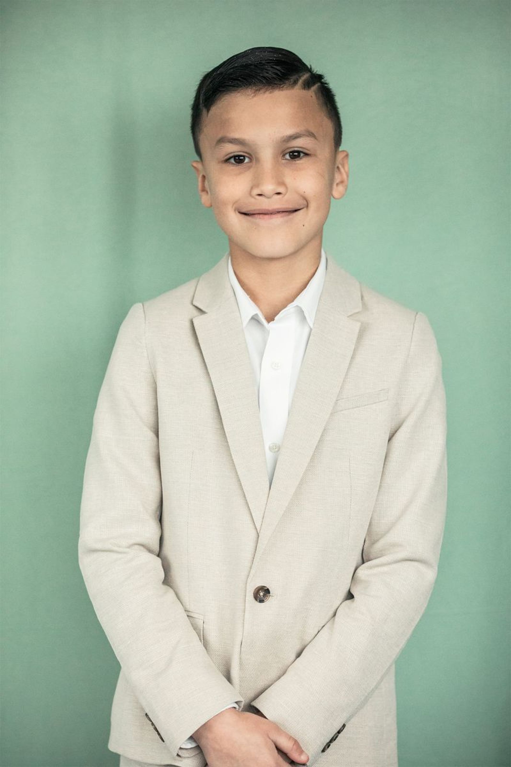 2024-03-09-first-communion-portraits-0025.jpg