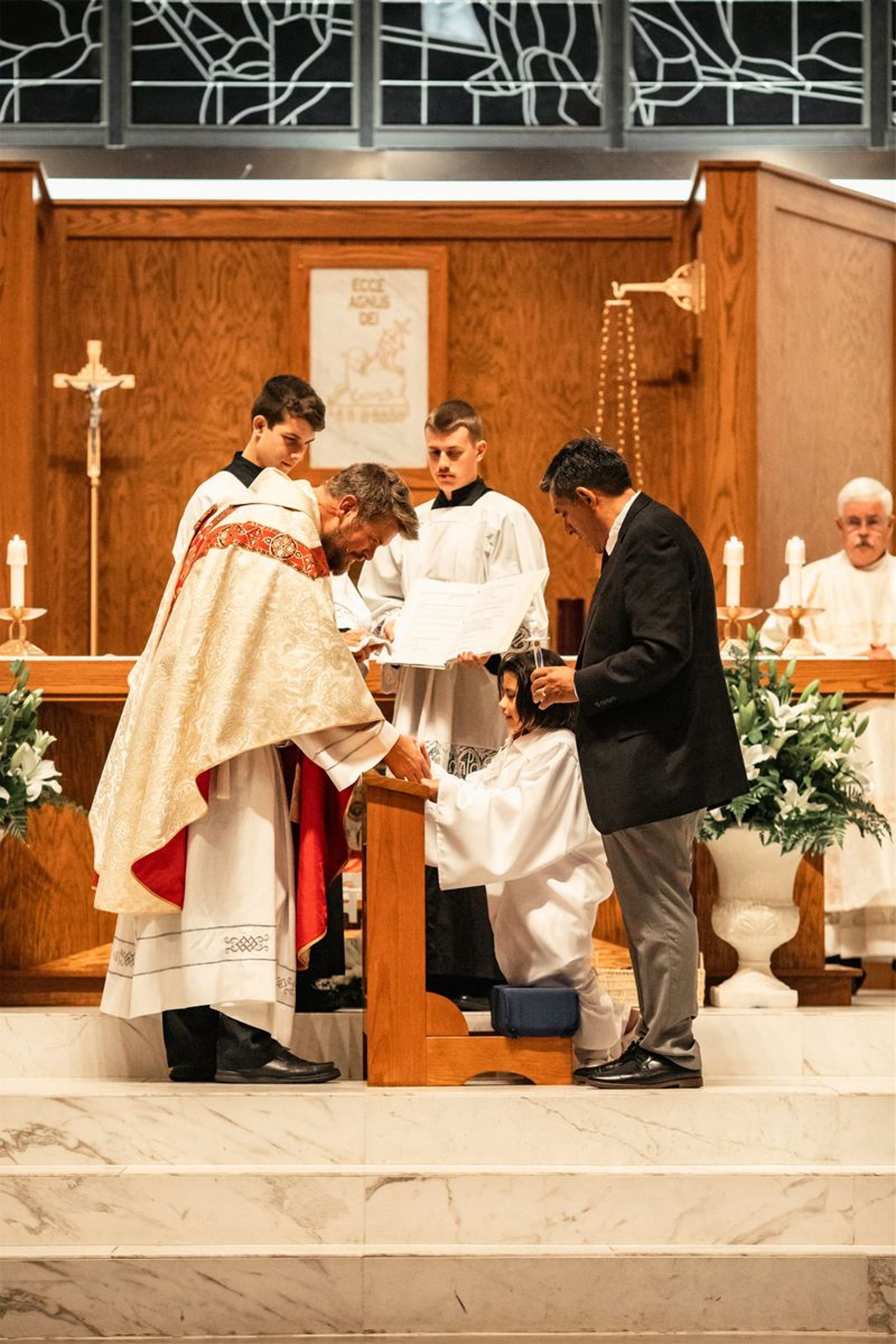 2024-03-30-easter-vigil-0329.jpg