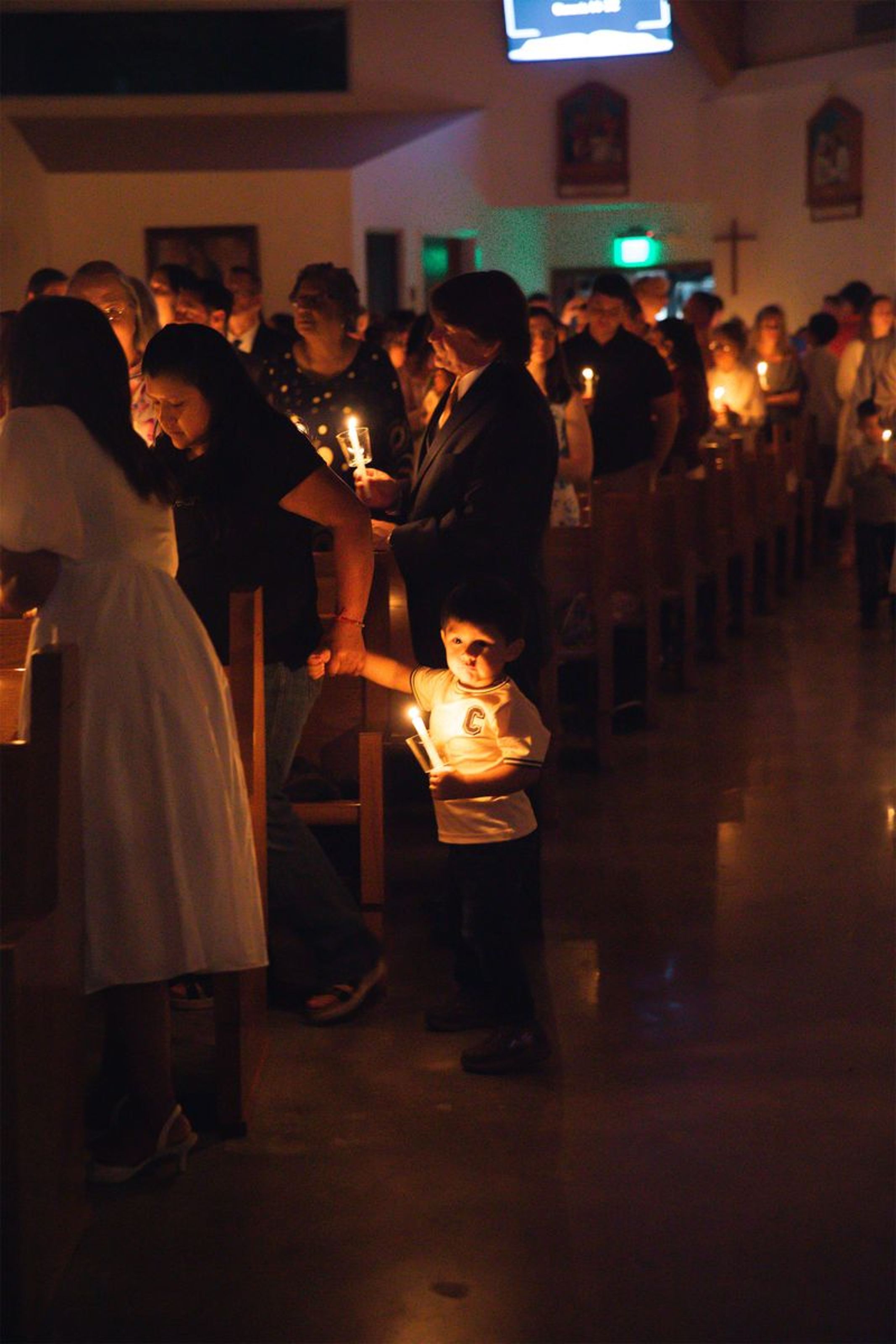 2025-04-19-easter-vigil-0027.jpg