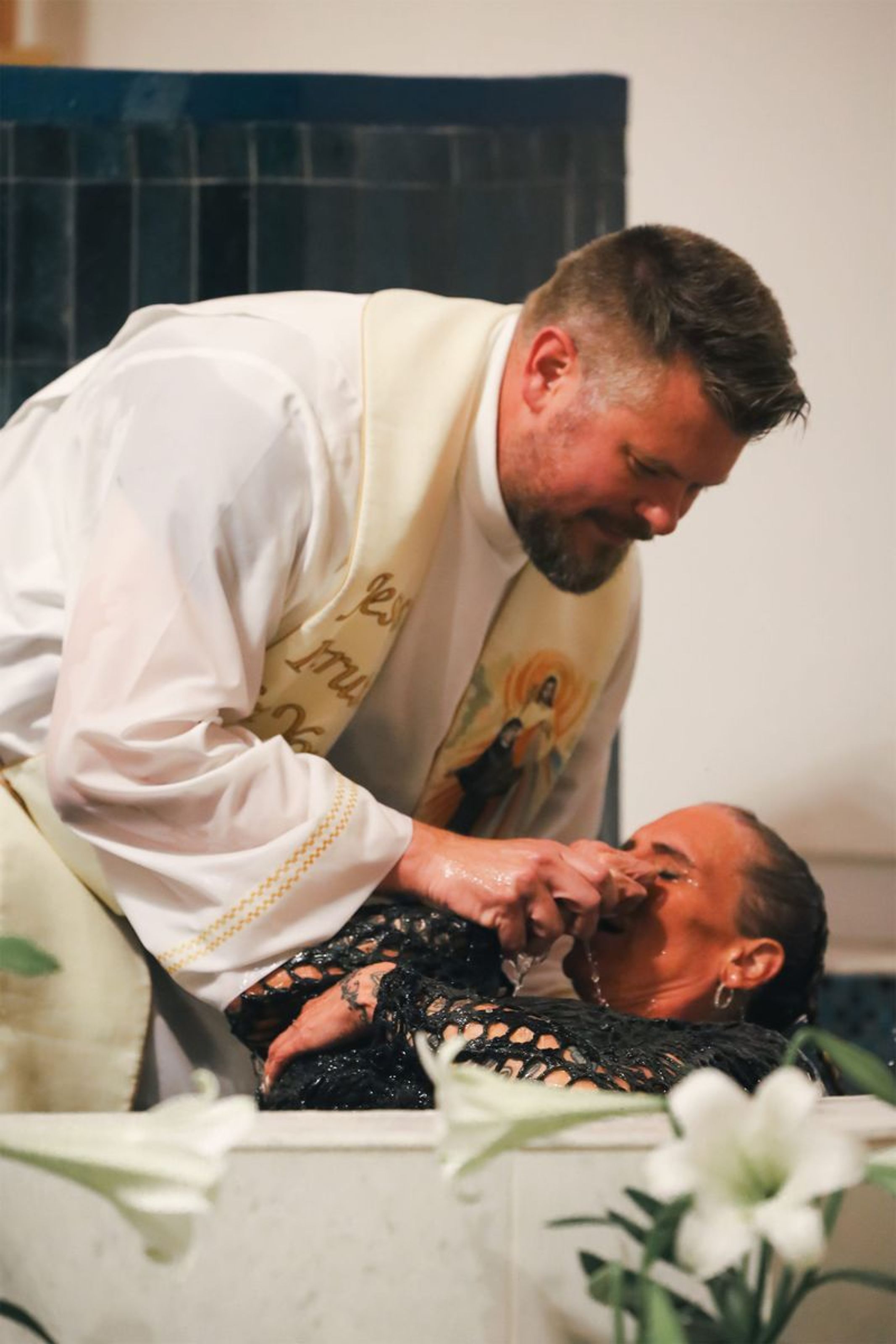 2025-04-19-easter-vigil-0132.jpg