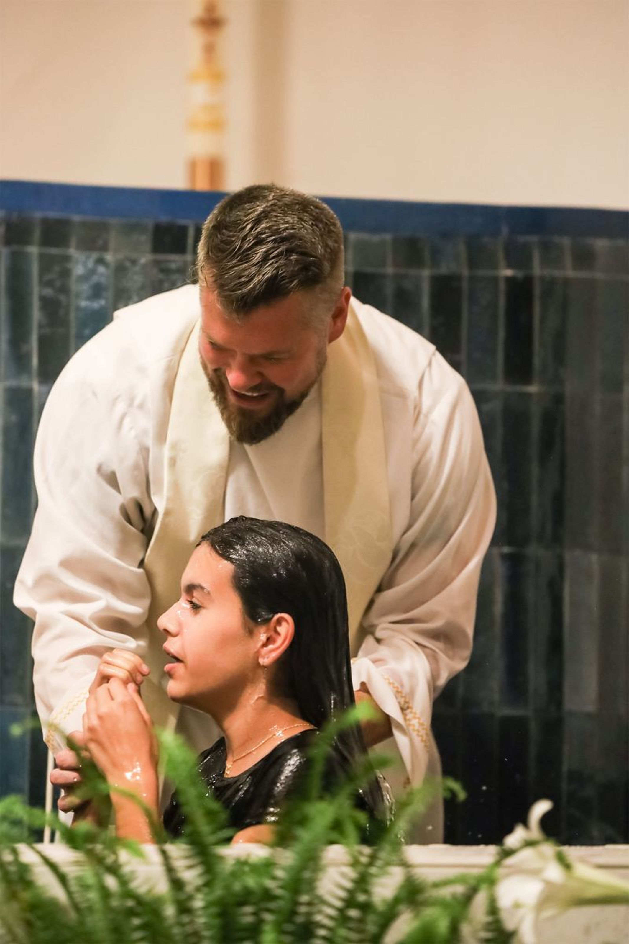 2026-04-04-easter-vigil-0137.jpg