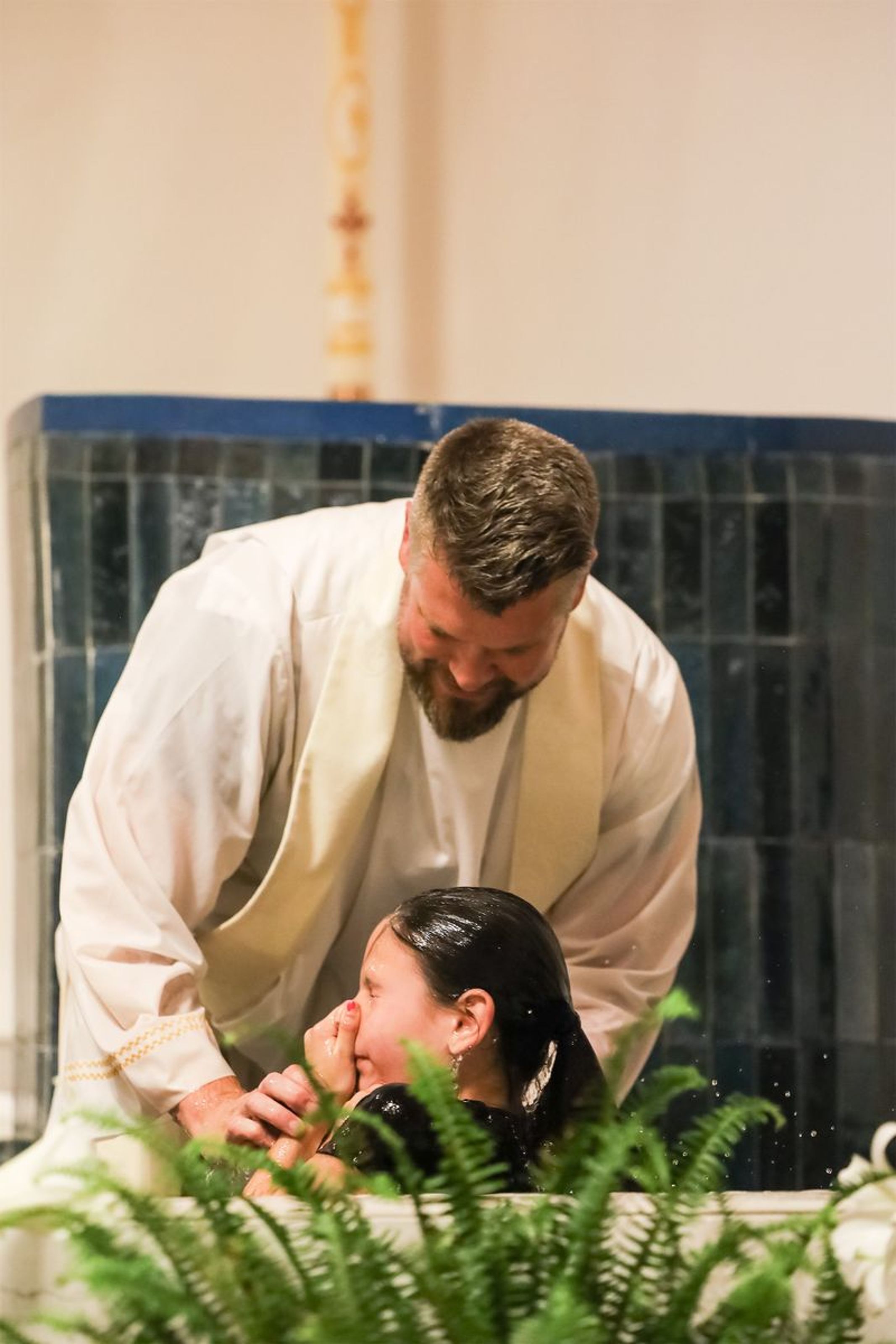 2026-04-04-easter-vigil-0302.jpg