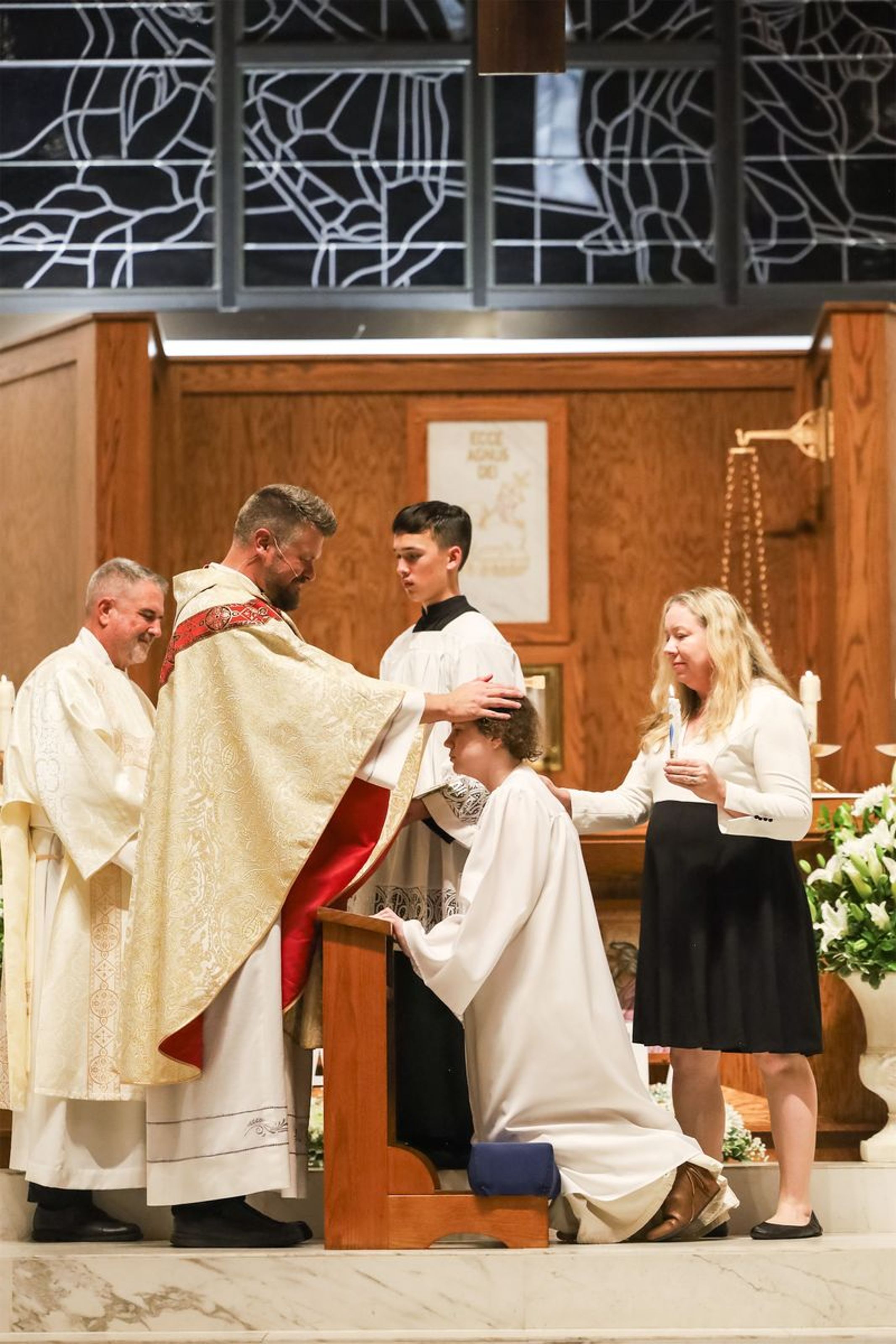 2026-04-04-easter-vigil-0482.jpg