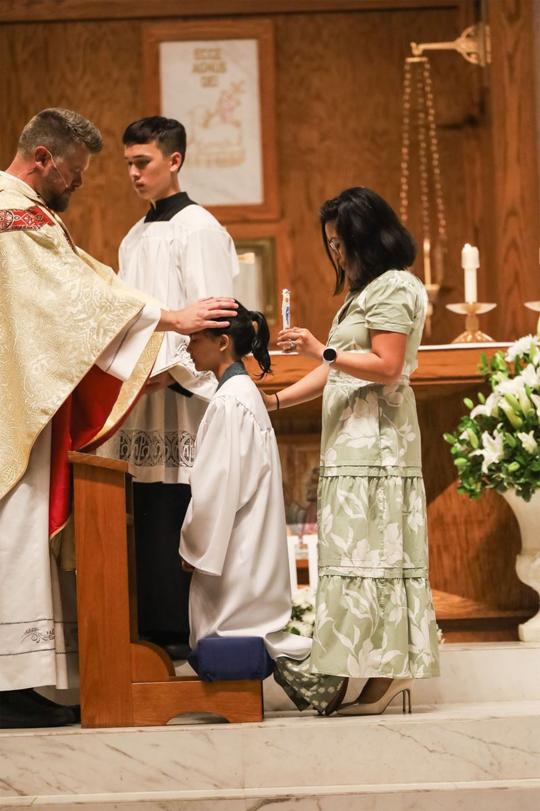2026-04-04-easter-vigil-0486.jpg