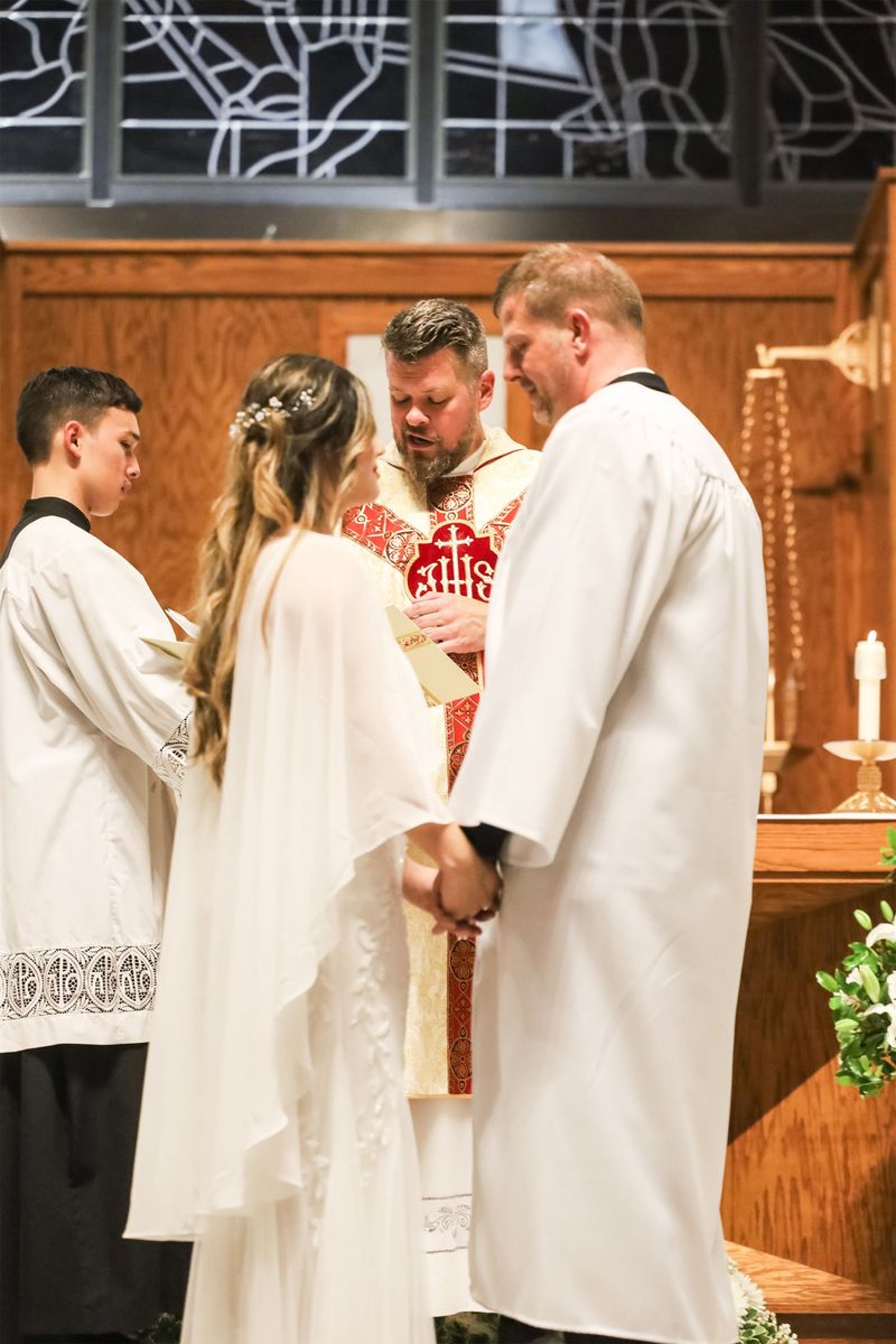 2026-04-04-easter-vigil-0507.jpg