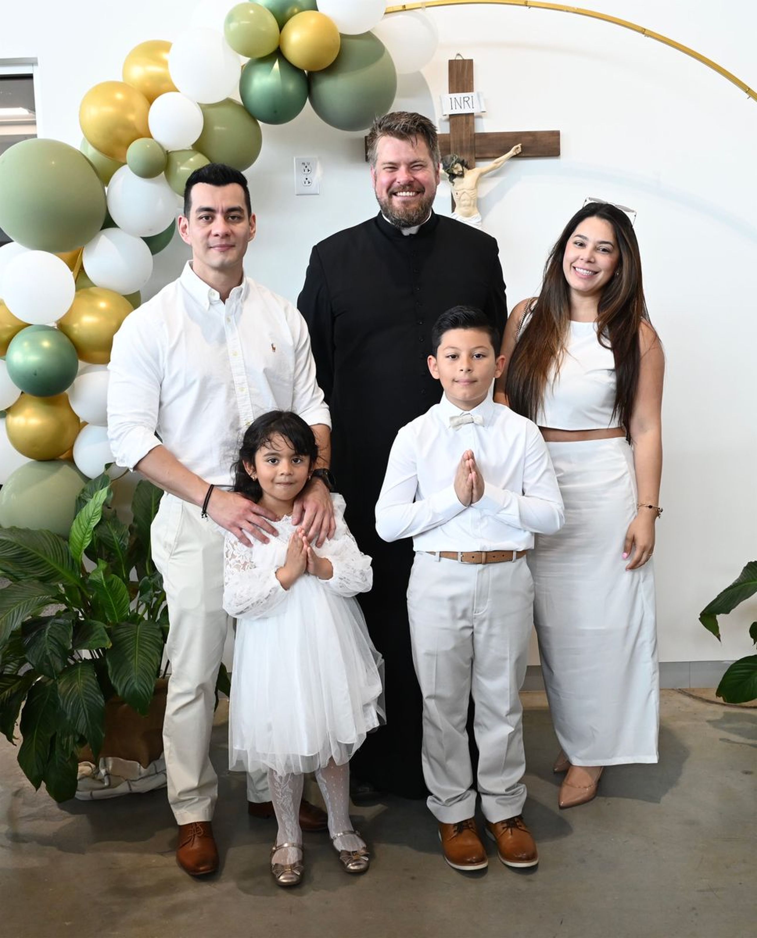 2025-04-05-first-communion-portraits-0129.jpg