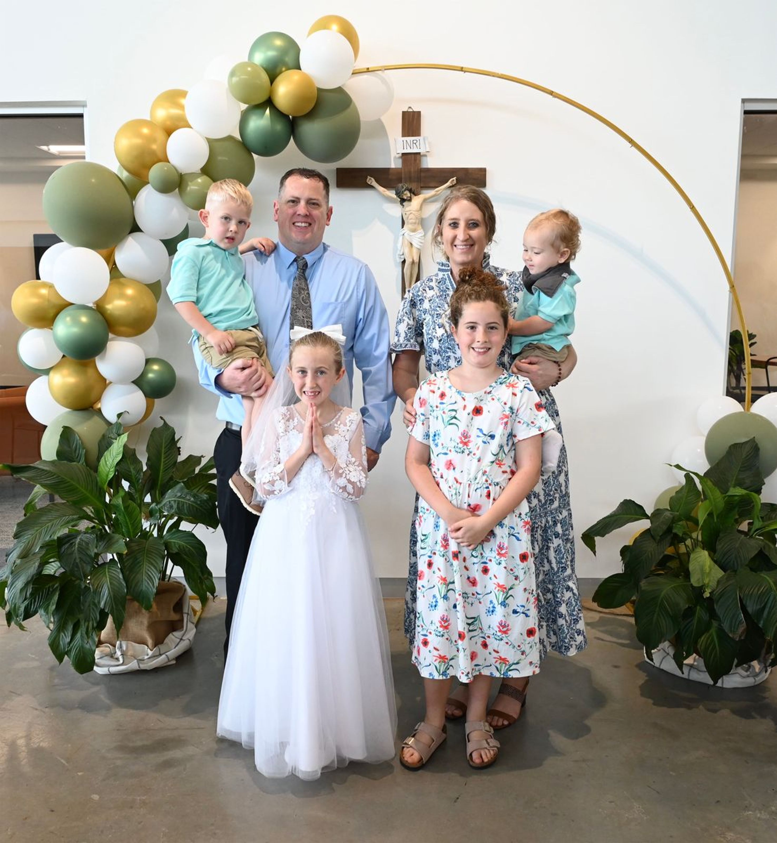 2025-04-05-first-communion-portraits-0016.jpg