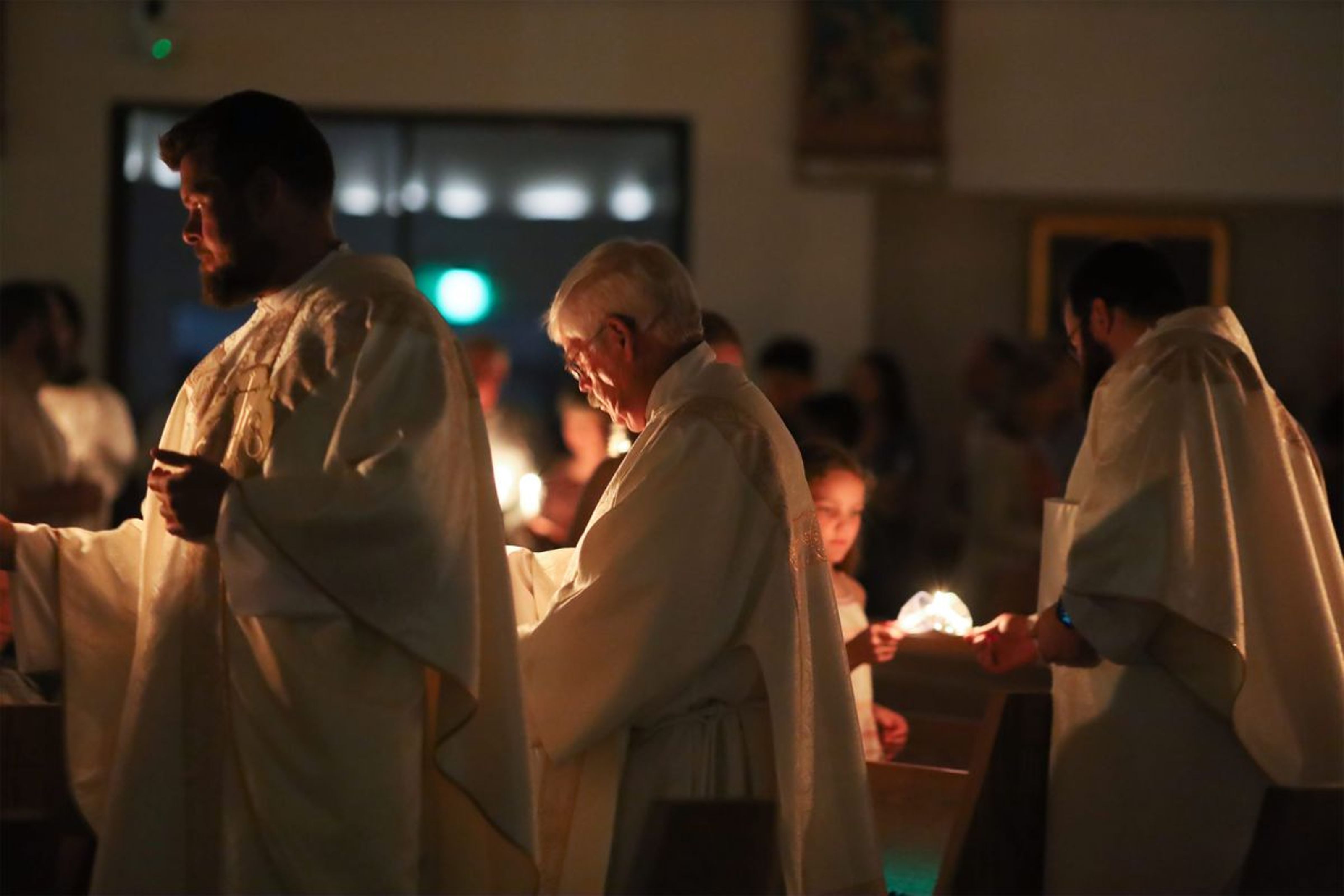 2022-04-16-easter-vigil-013.jpg