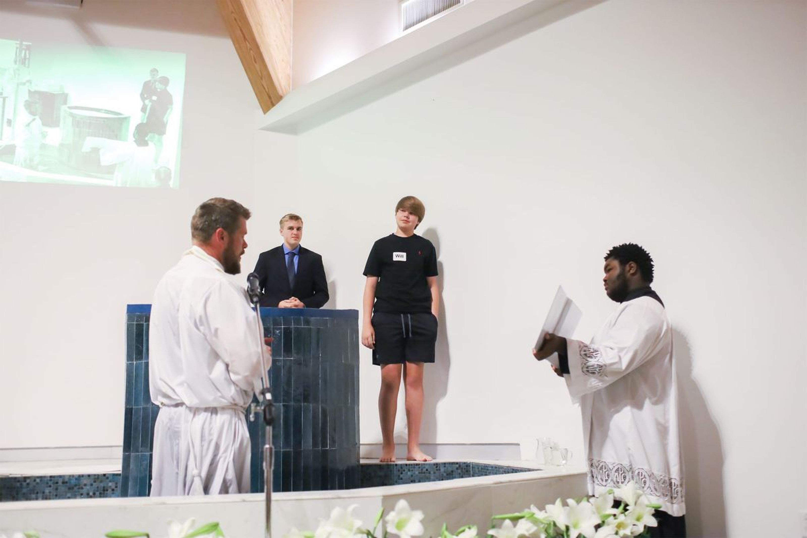 2022-04-16-easter-vigil-069.jpg