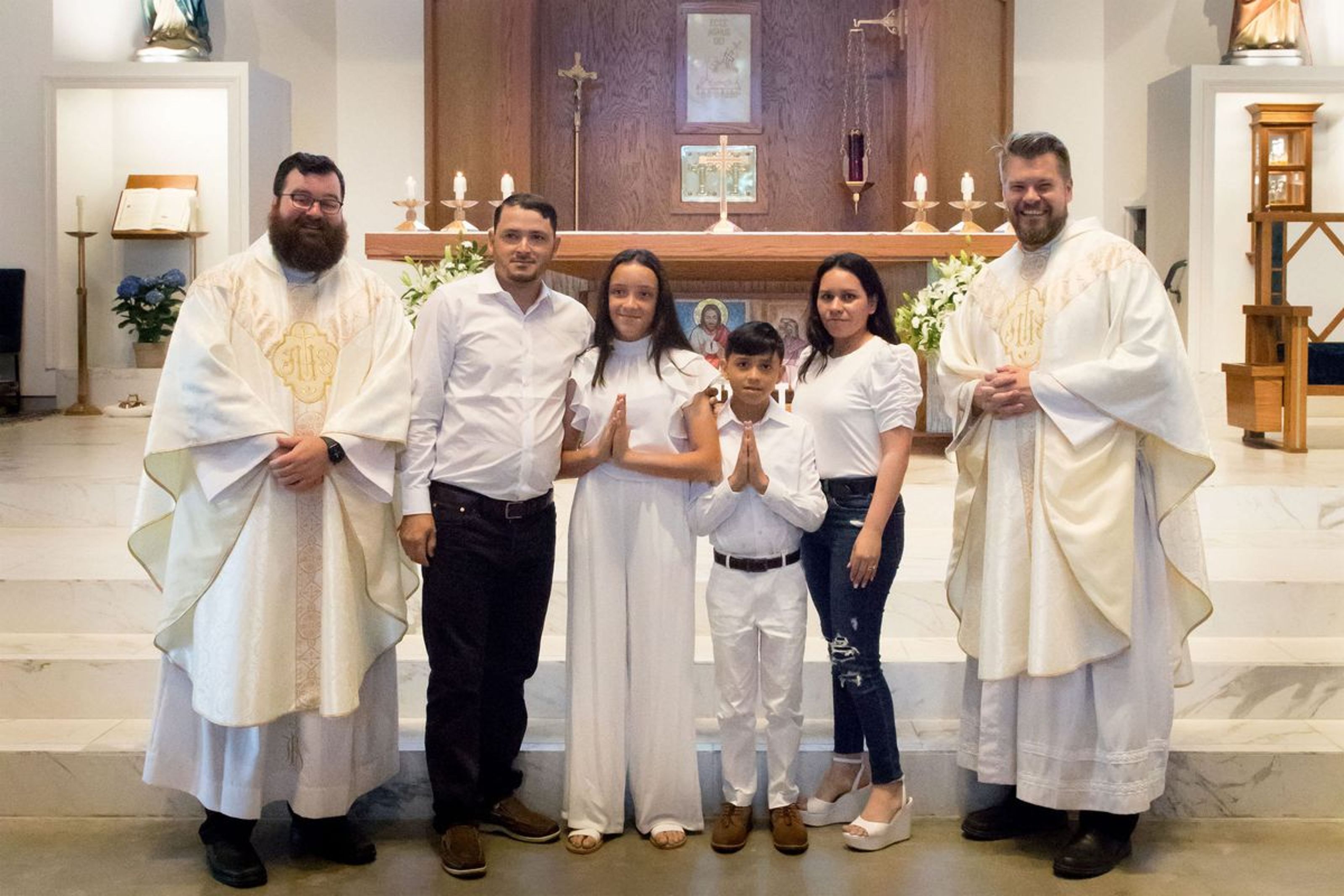 2023-04-15-first-communion-sat-0040.jpg