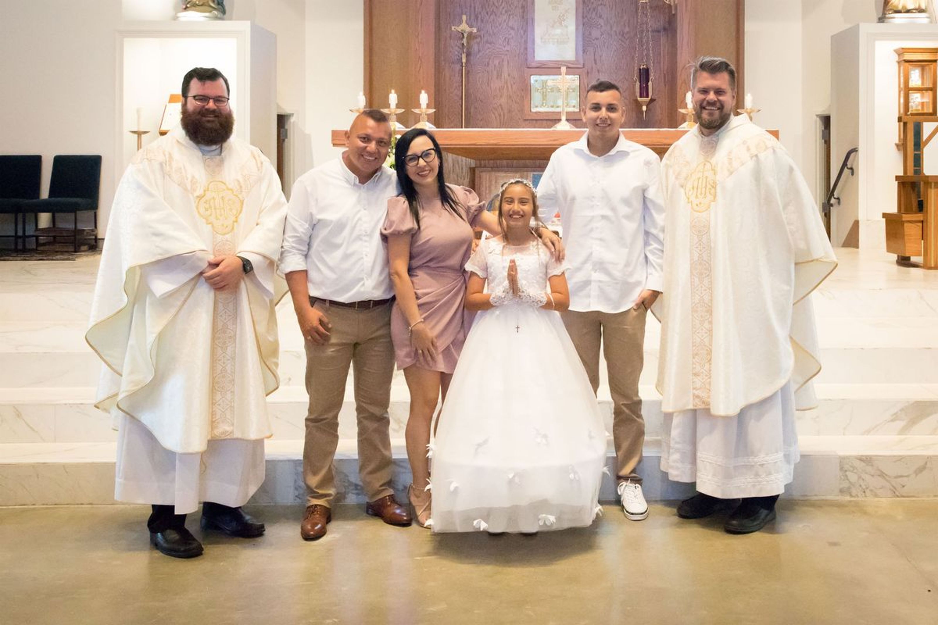 2023-04-15-first-communion-sat-0044.jpg