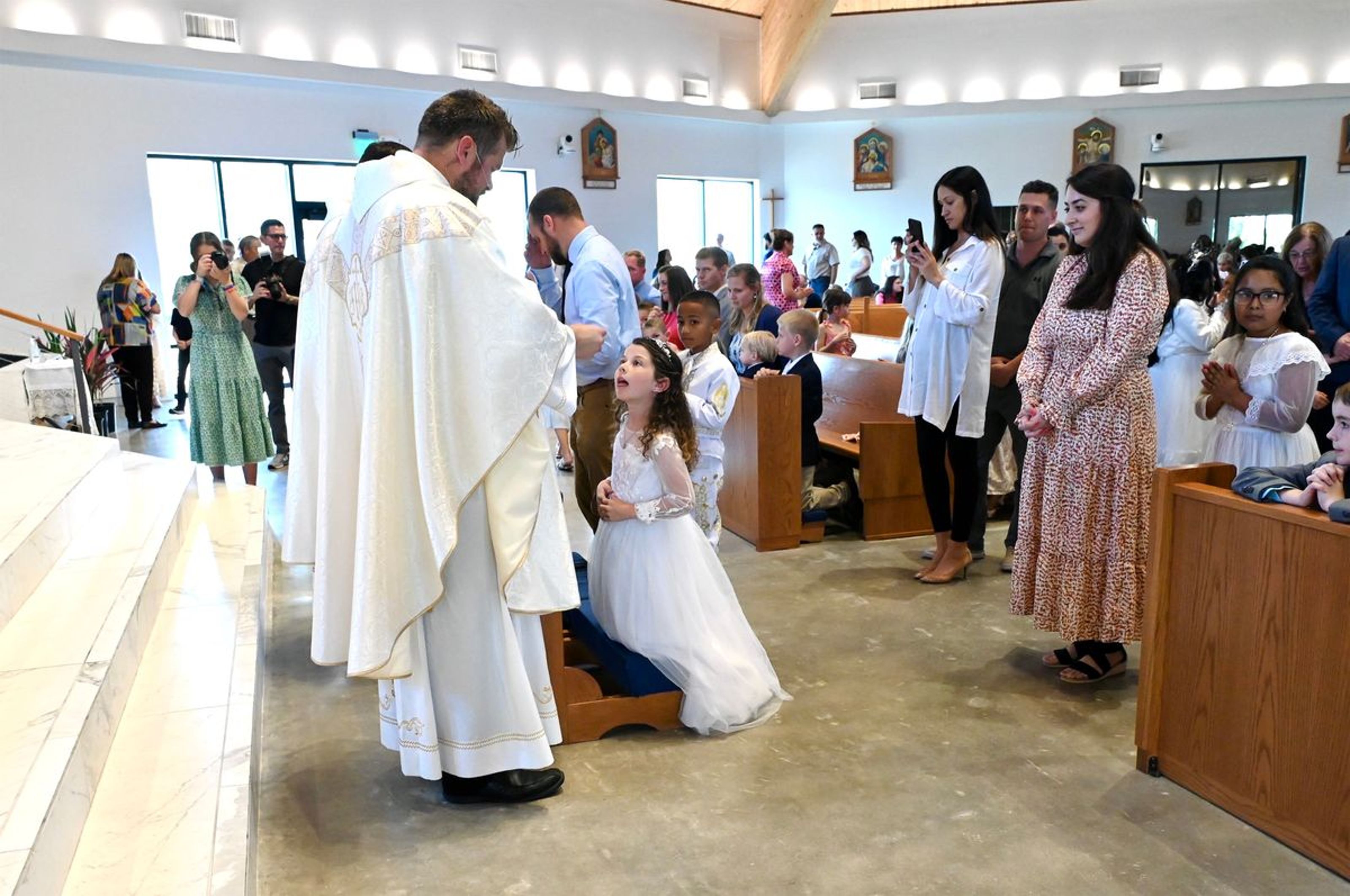2025-04-05-first-communion-mass-0495.jpg