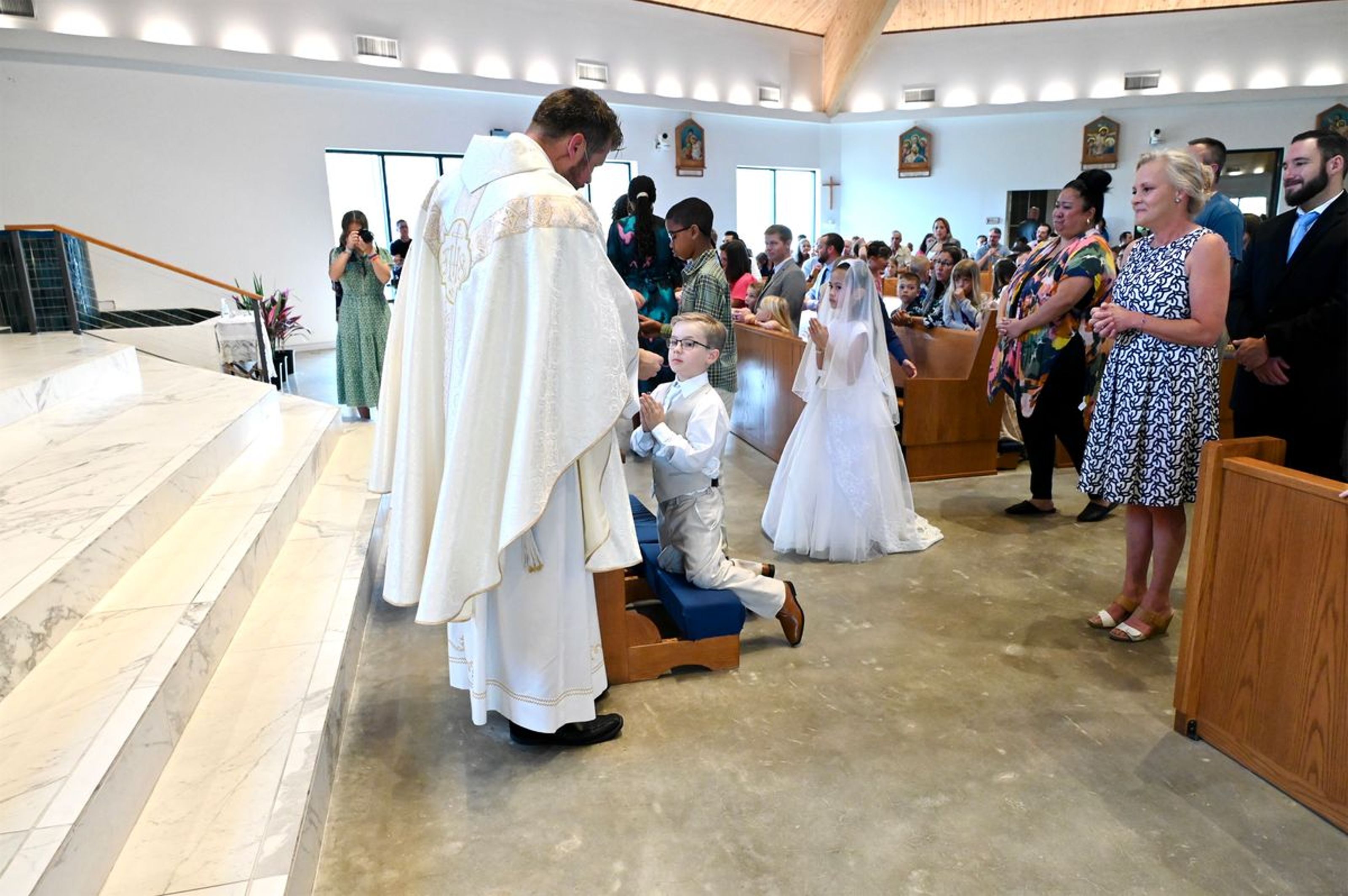 2025-04-05-first-communion-mass-0671.jpg