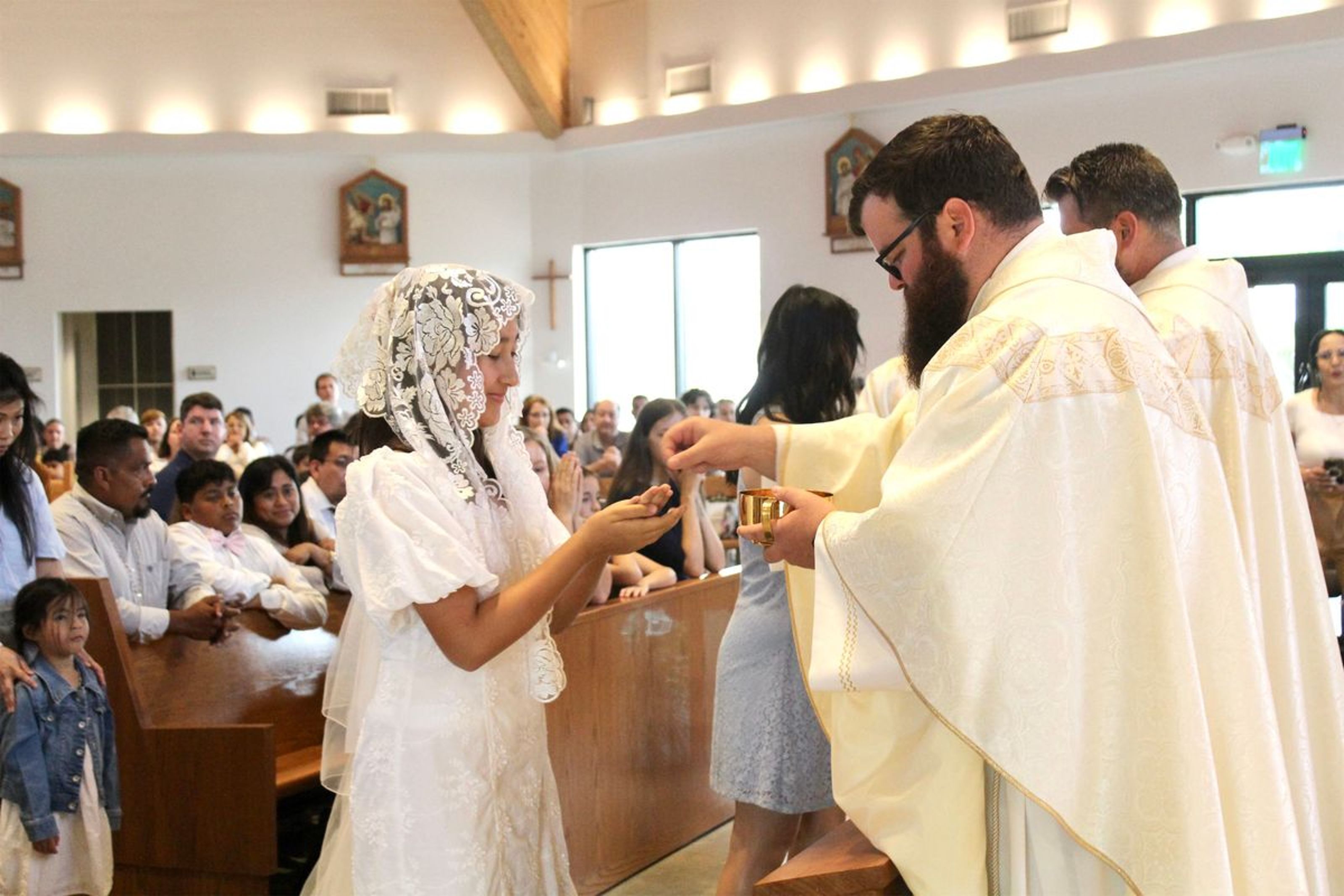 2025-04-05-first-communion-mass-0763.jpg