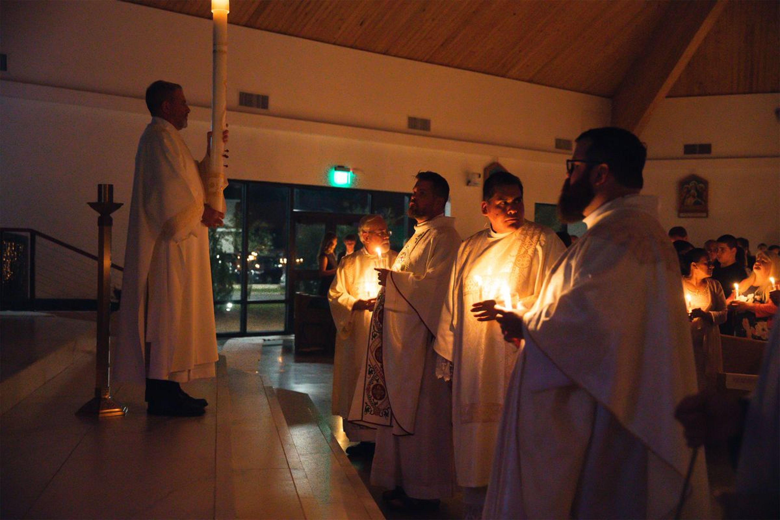 2025-04-19-easter-vigil-0026.jpg